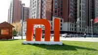 Logo Xiaomi di depan headquarter office di Beijing. Liputan6.com/Agustin Setyo Wardani