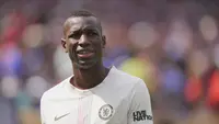 Reaksi kecewa pmain Chelsea, Nicolas Jackson setelah diganjar kartu merah oleh wasit saat laga Grup D Piala Dunia Antarklub 2025 melawan Flamengo di Lincoln Financial Field stadium, Philadelphia, Amerika Serikat, Sabtu (21/06/2025) WIB. (AP Photo/Chris Szagola)