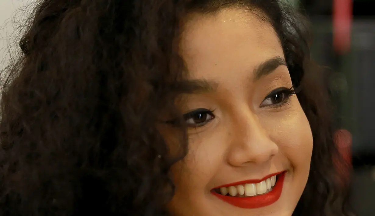 Meski harus dijemur dua jam sebelum menjalani syuting, Tatyana sangat antusias bermain dalam film bergenre drama musikal tersebut. (Galih W. Satria/Bintang.com)