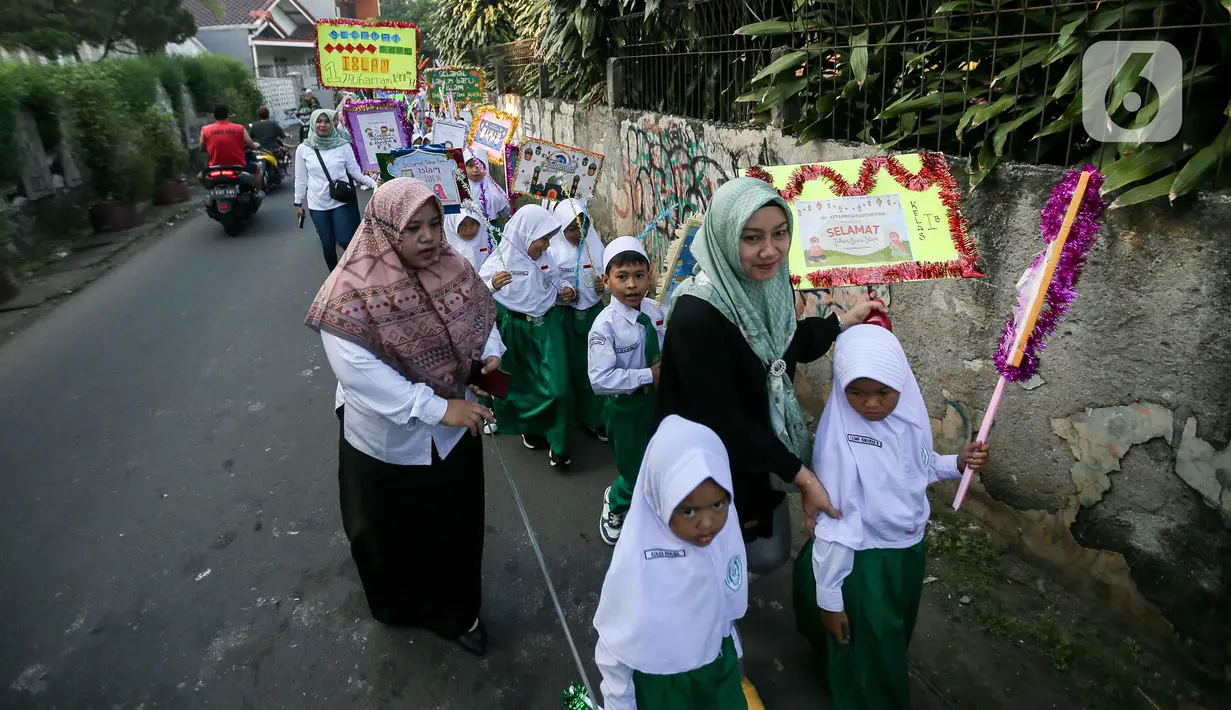 Merujuk Perubahan SKB Menteri Agama, Menteri Ketenagakerjaan, dan Menteri Pendayagunaan Aparatur Sipil dan Reformasi Birokrasi Nomor 166 Tahun 2022, Nomor 3 Tahun 2022, dan Nomor 3 Tahun 2022 tentang Hari Libur Nasional dan Cuti Bersama Tahun 2023. (Liputan6.com/Faizal Fanani)