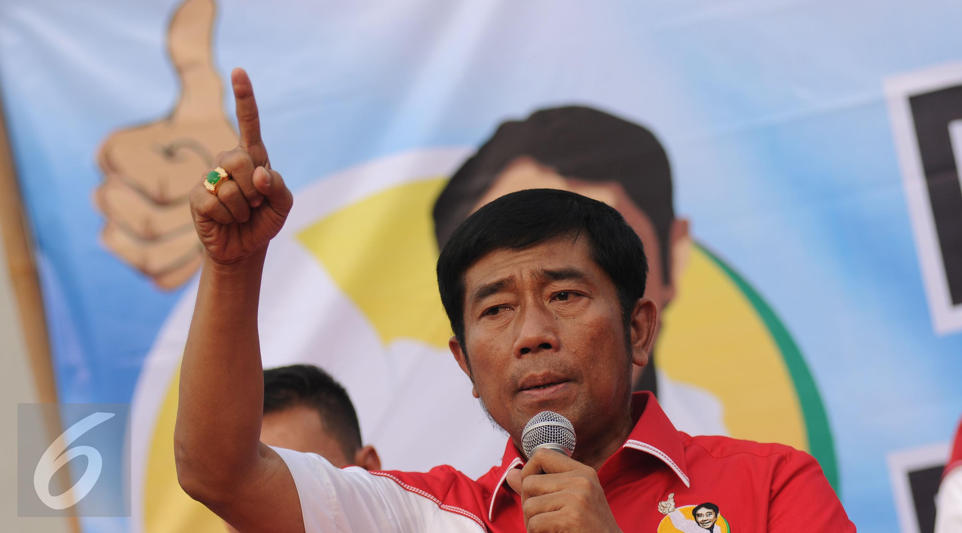 Haji Lulung akan memotong kupingnya jika Ahok berani maju dalam Pilkada DKI melalui jalur independen.(Liputan6.com/Helmi Fithriansyah)