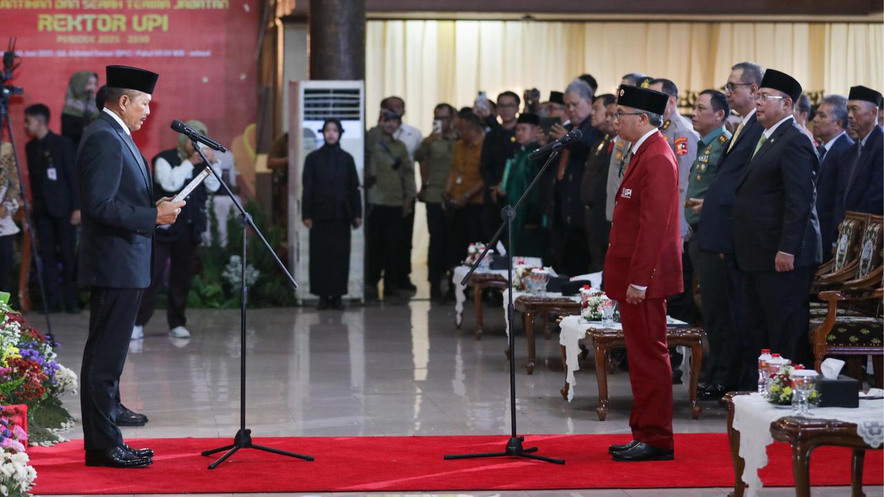 Pimpinan DPR Walk Out saat Pelantikan Rektor UPI: Ini Teguran Keras!
