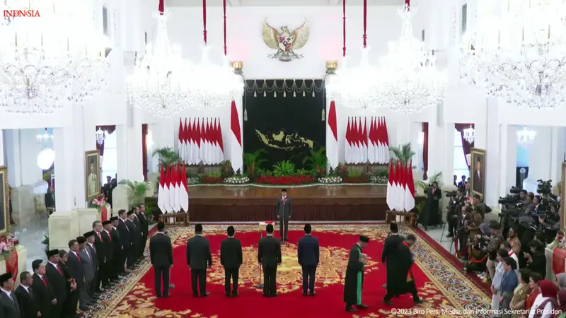 Presiden Jokowi melantik Menkominfo dan sejumlah Wakil Menteri baru di Istana Kepresidenan, Jakarta. (Istimewa