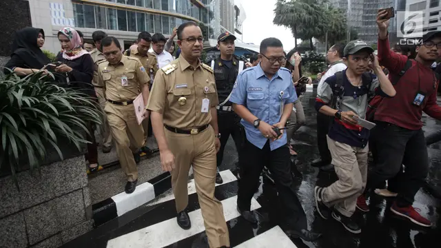 Anies Tinjau Gedung BEI