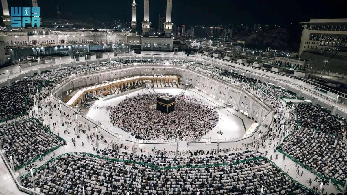Suasana malam 21 Ramadan di Masjid Istiqlal