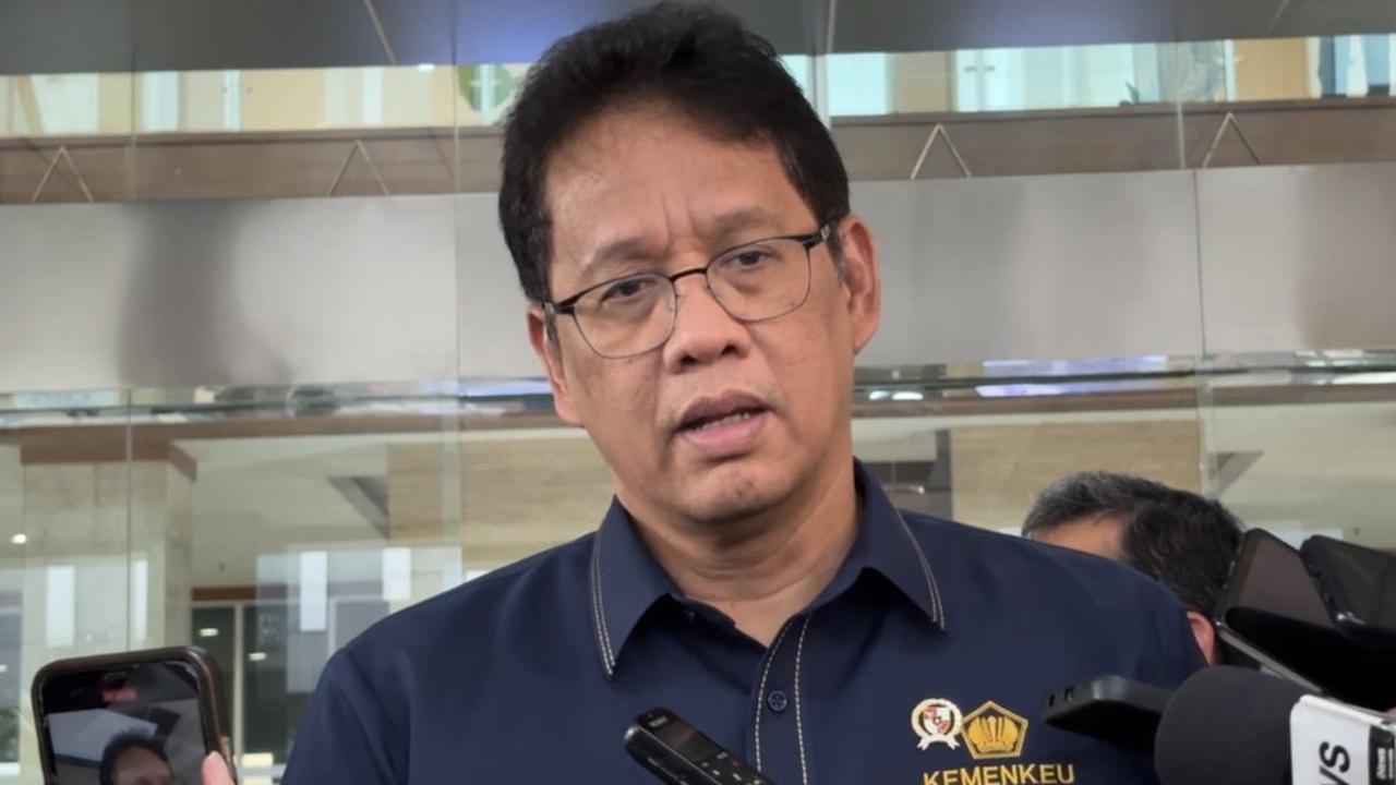 VIDEO: Pedas Purbaya Balas Kritik DPR Soal Komentari Kementerian Lain "Anggaran Saya Tarik!"