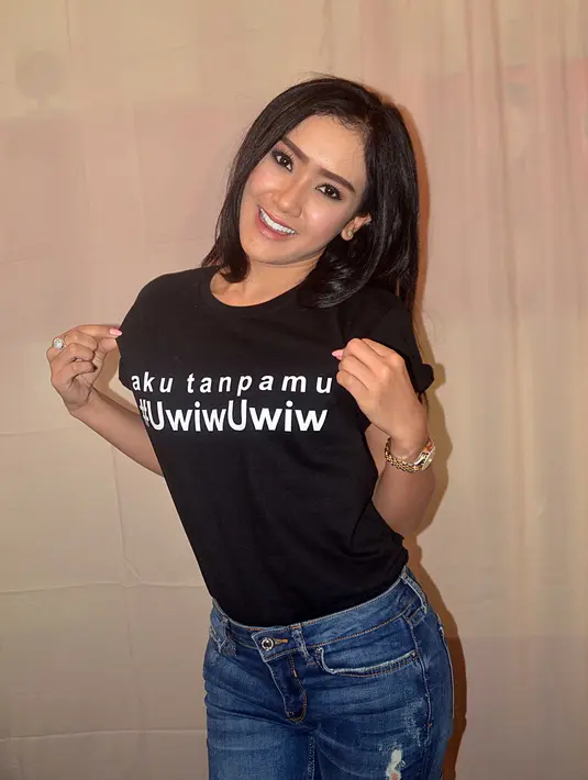 Pemeran dalam sinetron 'Diam-Diam Suka: Cinta Lama Bersemi Kembali' itu mengaku tidak usah sibuk mencari yang tulus. (Nurwahyunan/Bintang.com)