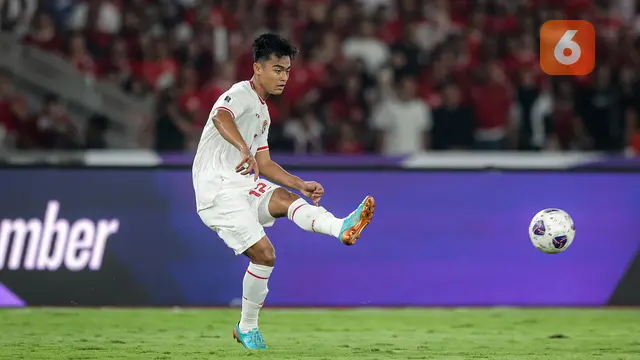 Foto: Pratama Arhan Kembali Bermain di Timnas Indonesia, Didukung Langsung oleh Azizah Salsha