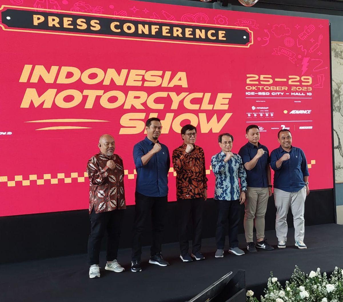 Tiket pre-sale IMOS+ dijual besok, Kamis (5/10) Oktober hingga Sabtu (7/10), pada jam 12.00 WIB di aplikasi mobile Auto360. <br>Tiketnya lebih murah 50% dari harga normal, menjadi Rp 12.500 untuk weekdays, dan Rp 20.000 (weekends).