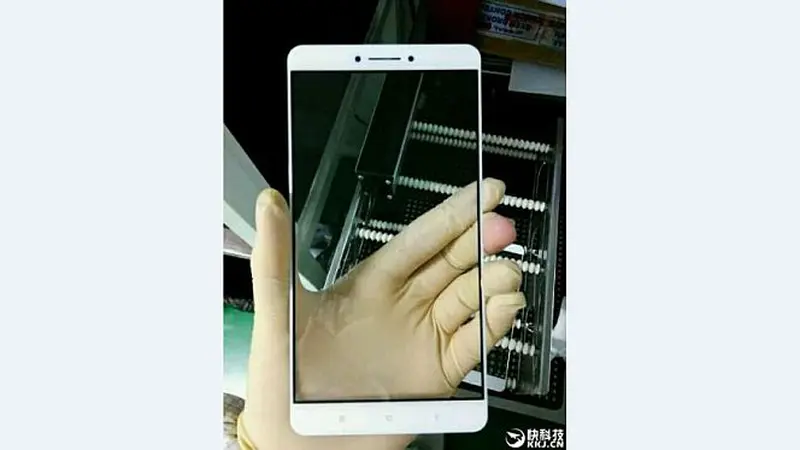 Ini Panel Phablet Xiaomi Max?