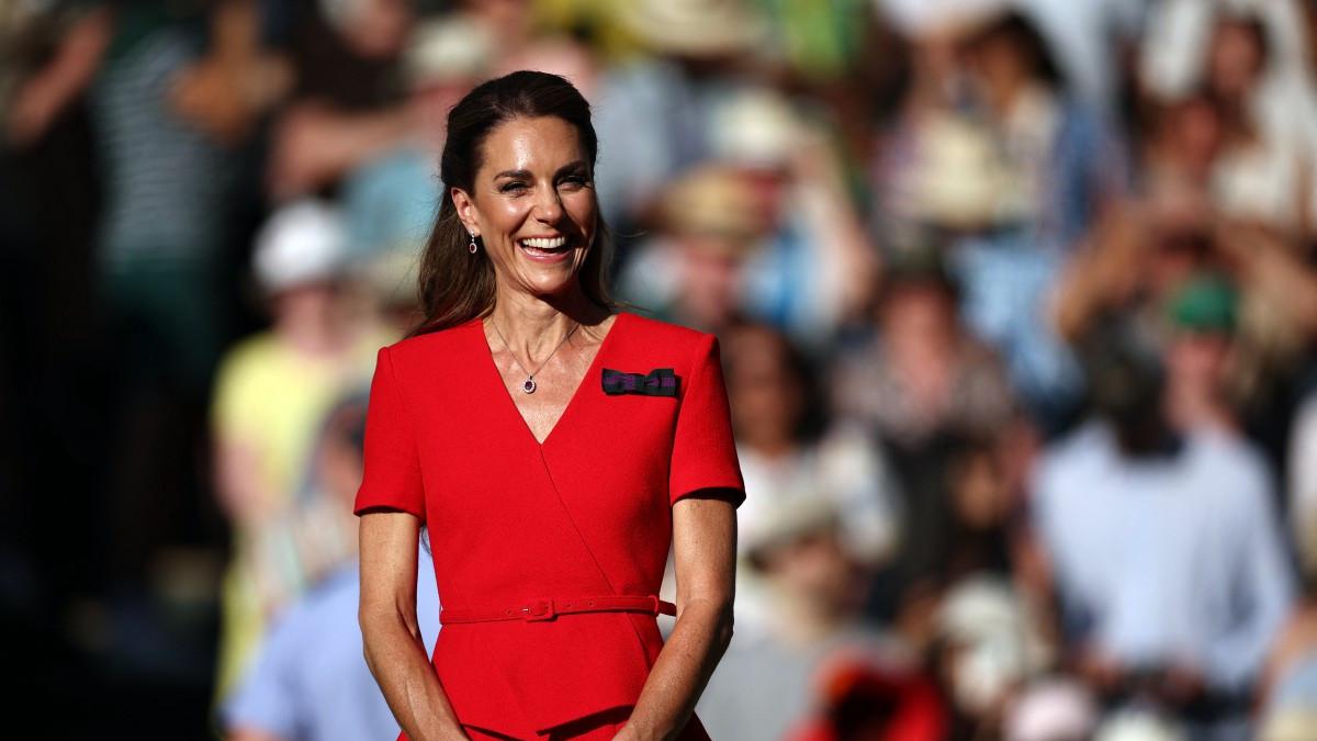 Kate Middleton Melangkah Elegan di Wimbledon 2026, Pakai Gaun Merah dan Perhiasan Ruby yang Serasi