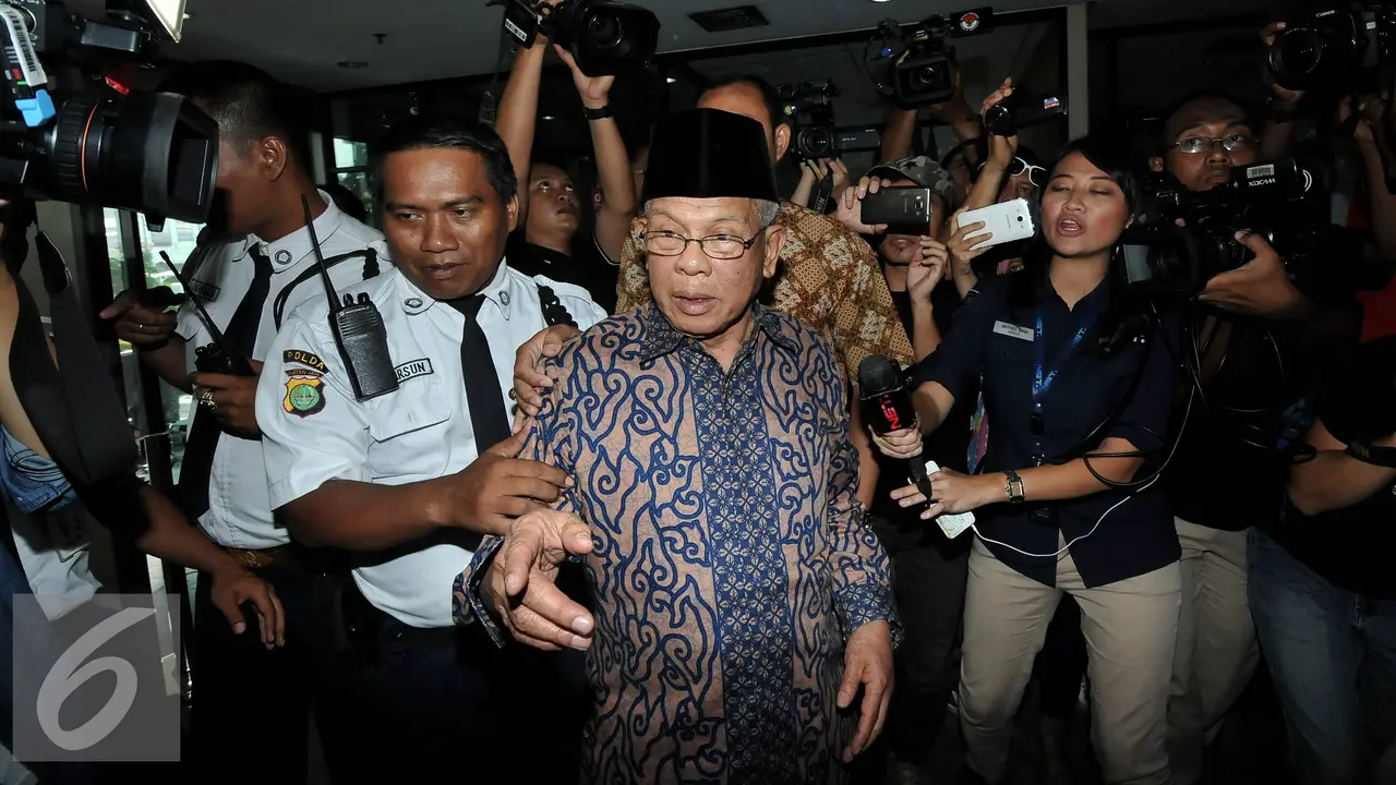 20160917-Ketua-Badan-Kehormatan-DPD-Datangi-KPK-Jakarta-AM-Fatwa-JT