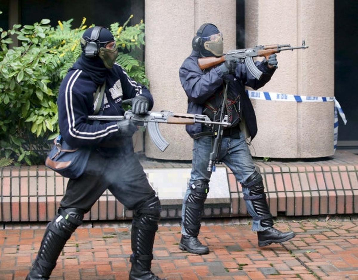Trauma serangan Paris, polisi Inggris giat latihan hadapi teroris