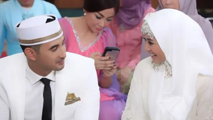 [Bintang] Ali Syakieb dan Laudya Cynthia Bella