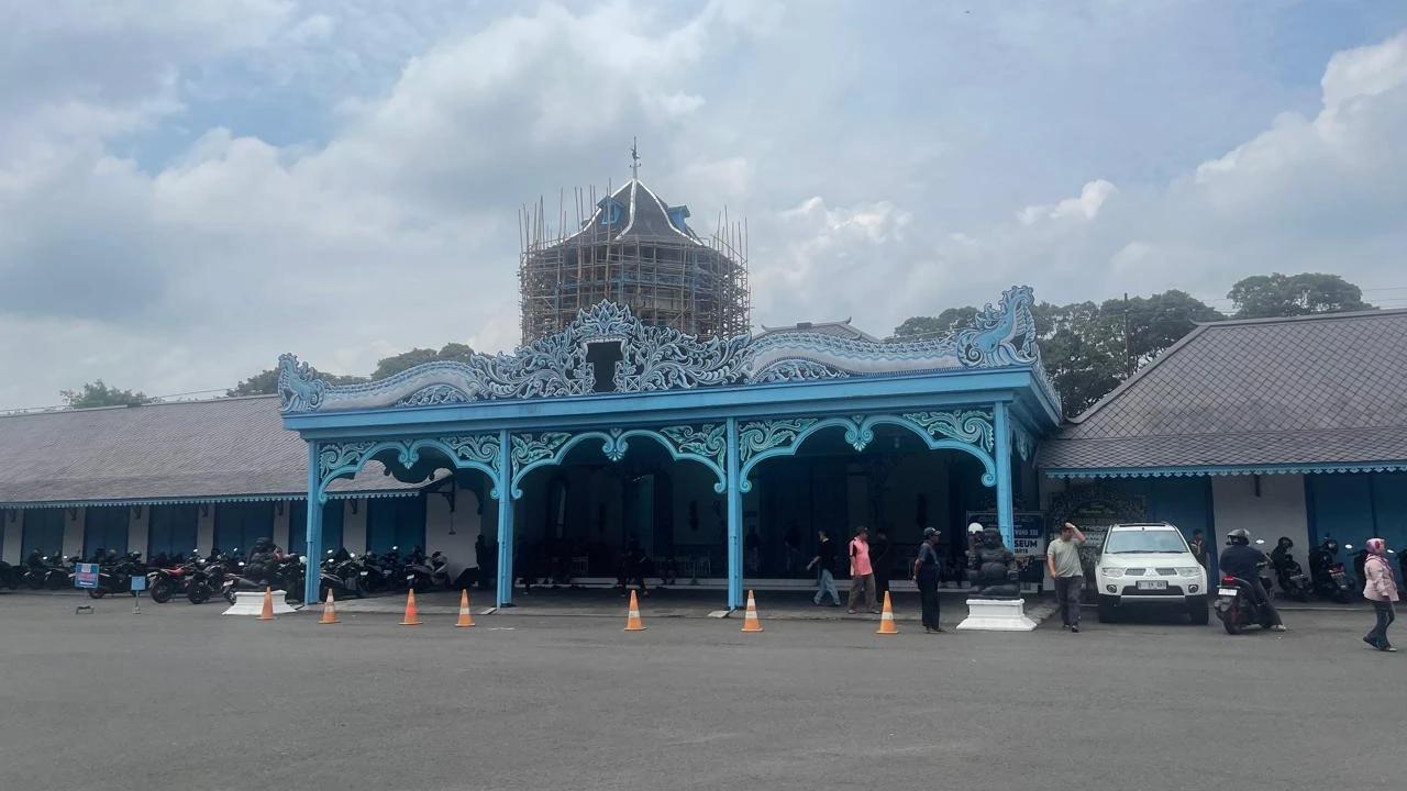 Dualisme Keraton Surakarta Memanas, Maha Menteri Tedjowulan Minta KGPH Purboyo Tunda Jumenengan