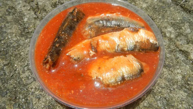 Sarden Bumbu Pedas Khas Indonesia