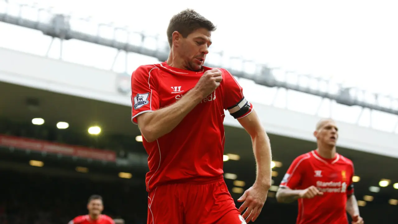 Steven Gerrard Rayakan Gol ke gawang QPR