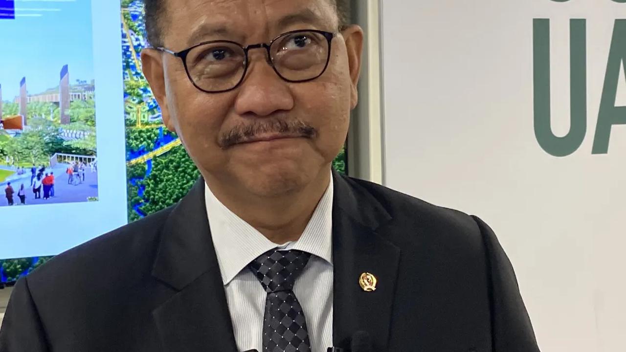 UNDIP Anugerahi Bambang Susantono Gelar Profesor Kehormatan Bidang Keahlian Kota Layak Huni dan Berkelanjutan