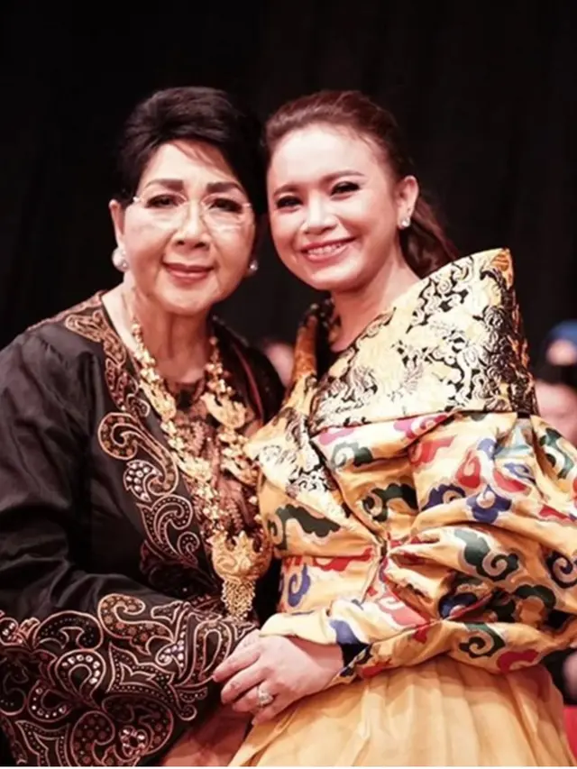 Titiek Puspa Meninggal Dunia, Ini 12 Potret Artis Kenang Kebersamaan Sang Legenda Musik