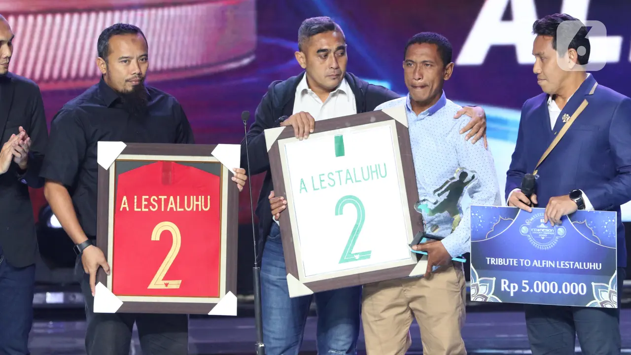Enam Belas Penghargaan Diberikan Pada Indonesian Soccer Award 2019