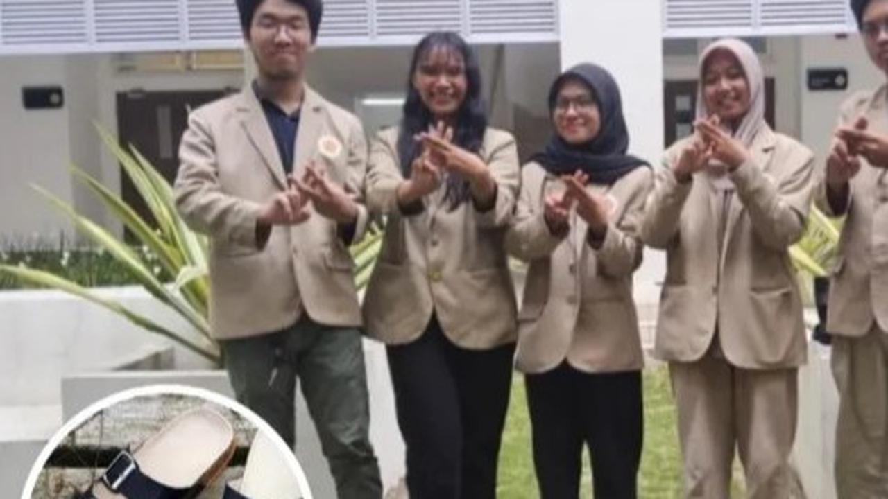 Sandal pintar mahasiswa UGM