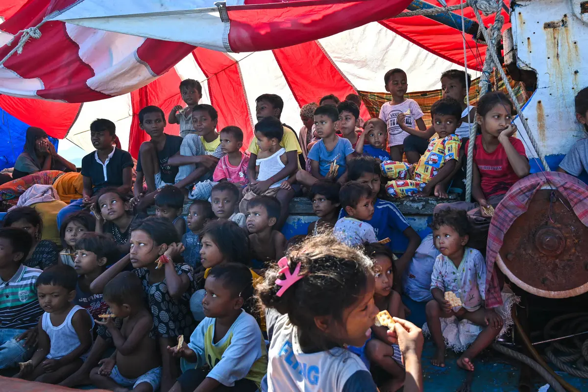 Terombang-ambing, Pengungsi Rohingya Tunggu Kepastian Penanganan di Perairan Aceh Selatan