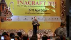Presiden Joko Widodo menghadiri pembukaan Pameran Kerajinan Khas Indonesia - Inacraft 2015 di Balai Sidang Jakarta, Rabu (8/4/2015). Inacraft 2015 ke-17 diikuti 1.600 perusahaan dan berlangsung hingga 12 April mendatang. (Liputan6.com/Faizal Fanani)