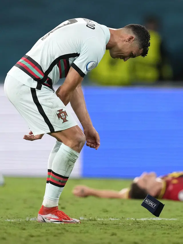 Ronaldo Banting-banting Ban Kapten