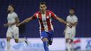 Paraguay tampil mengejutkan di grup neraka (grup A) Copa America 2021. Penampilan ini tak lepas dari penyerang andalan mereka Angel Romero yang saat ini telah mebukukan dua gol dan mengantarkan Paraguay di poisi kedua klasemen sementara. (Foto: AFP/Pool/juan Ignacio Roncoroni)