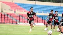 Pemain Persijap Jepara berlatih jelang beraksi di BRI Super League 2025/2026. (Bola.com/Nandang Permana)
