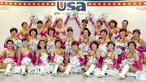 Cheerleader yang menamakan dirinya "Jepang Pom Pom" berpose bersama saat Kejuaraan Nasional Cheerleader 2016 di Chiba, Jepang (26/3). Anggota tim Jepang Pom Pom adalah wanita yang telah lanjut usia.  (AFP PHOTO / Toru Yamanaka)