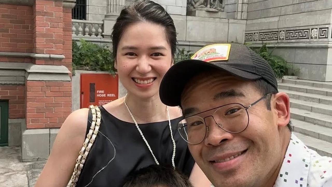 Sudah Menikah dan Punya Anak, Ini 7 Potret Laura Basuki Bareng Keluarga yang Jarang Tersorot