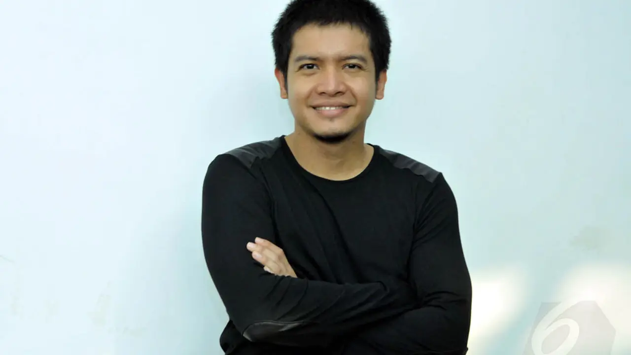 Selain Akting, Dimas Seto Jajal Bisnis Fesyen