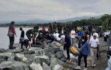 Aksi Bersih Pantai Palu: DLH Palu Wujudkan Gerakan Indonesia Asri di Teluk Palu