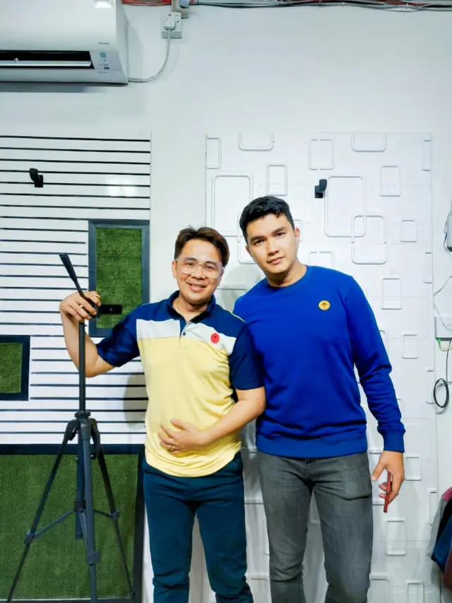 Aldi Taher dan Megi Andika.