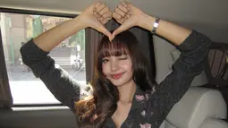 Lisa BLACKPINK Dikabarkan Dekat Blue Pongtiwat, Aktor dan Model Thailand