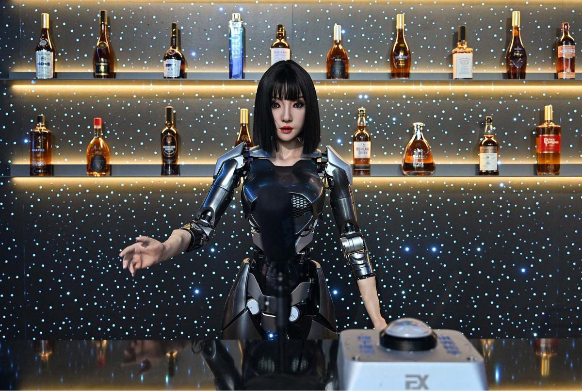 FOTO: Begini Penampakan Robot Mall Pertama Dunia di Beijing