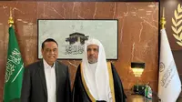 Wakil Ketua Umum DMI Komjen Pol (Purn) Syafruddin Kambo bertemu dengan Liga Muslim Dunia Syaikh Dr. Muhammad Abdul Karim Al-Isa di kantornya, Riyadh, Selasa (31/10/2023). (Dok. Istimewa)