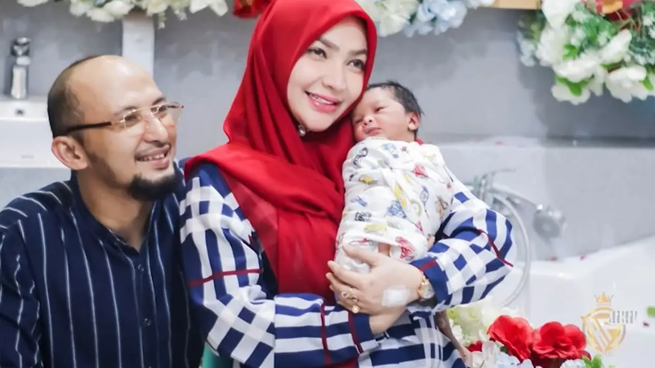 Roro Fitria (Foto: YouTube)