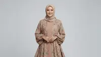 TOP 3: Inspirasi Model Gamis Batik Hijab Modern Model Cardy hingga Gamis Brokat Satin untuk Kondangan