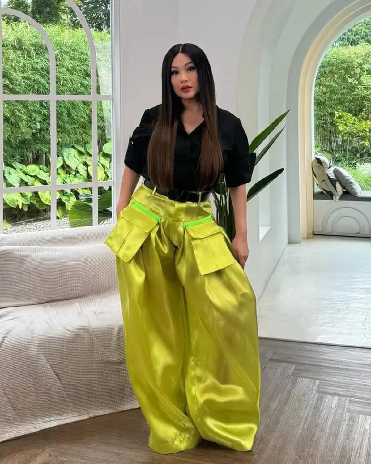 10 Model Rambut Panjang Lurus Ala Titi DJ, Inspirasi Gaya Elegan dan Menawan