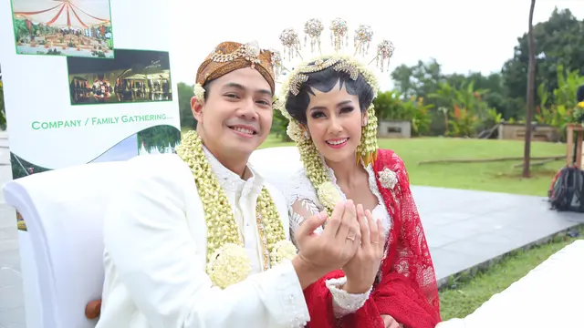 [Bintang] Ardina Rasti dan Arie Dwi Andhika