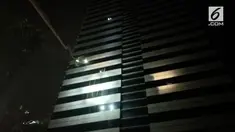 Kebakaran terjadi di gedung Kementerian Perhubungan Minggu (8/7) dini hari. Hingga saat ini 4 orang dinyatakan tewas akibat kebakaran.
