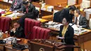 "Dengan demikian, kuorum telah tercapai dan dengan mengucapkan bismillahirrahmanirrahim, perkenankanlah kami selaku pimpinan Dewan membuka rapur DPR RI yang ke-22 masa persidangan V tahun 2022-2023, Selasa 16 Mei 2023 kami nyatakan dibuka dan terbuka untuk umum," ucapnya. (Liputan6.com/Faizal Fanani)