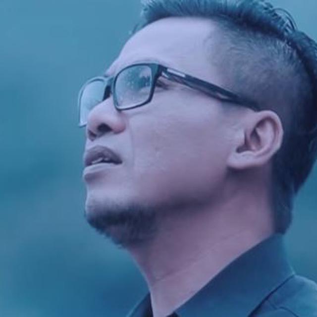Ady Akui Sulit Melepas Bayang Bayang Naff Showbiz Liputan6 Com ady akui sulit melepas bayang bayang
