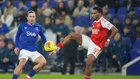 Jurrien Timber Tinggalkan Kamp Pramusim Arsenal, Cedera Kembali Jadi Masalah