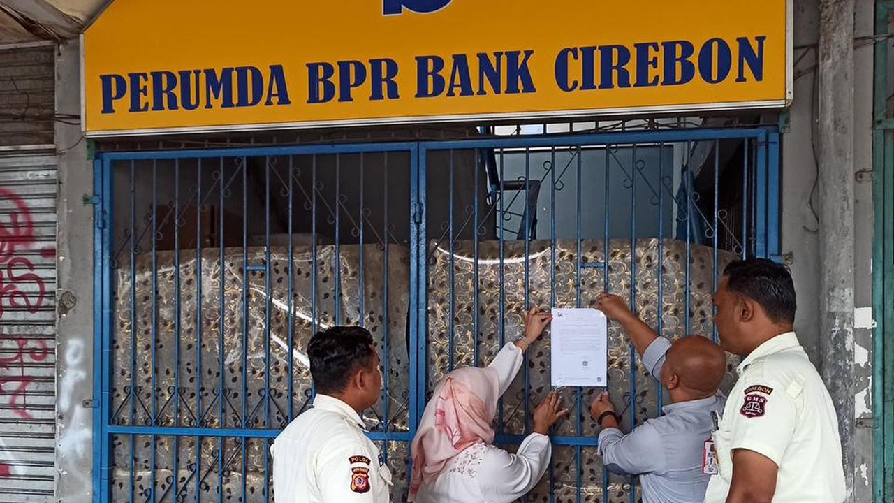 OJK Cabut Izin Usaha Perumda BPR Cirebon