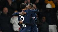Melalui dua gol Ousmane Dembele dan satu gol Goncalo Ramos, PSG mengakhiri laga dengan skor 3-1. Hasil ini mengukuhkan mereka di puncak klasemen dengan raihan 63 poin atau terpaut empat poin dari RC Lens. (AP Photo/Emma Da Silva)