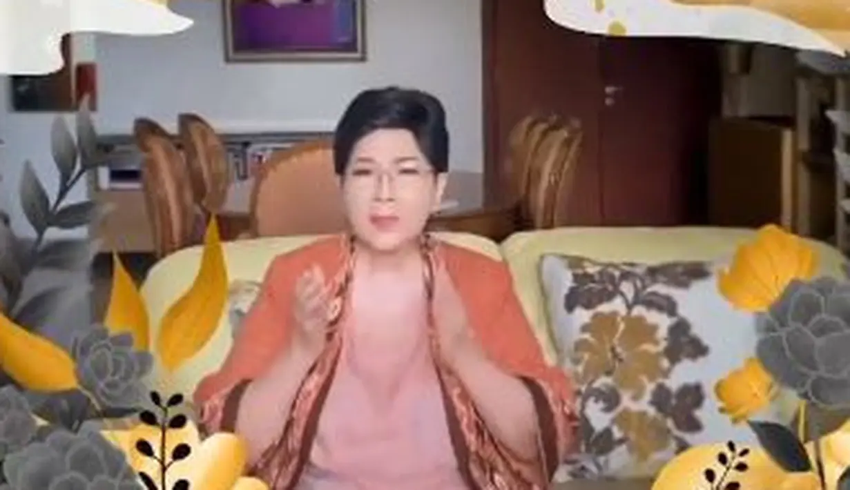 (Instagram/titiekpuspa_official)