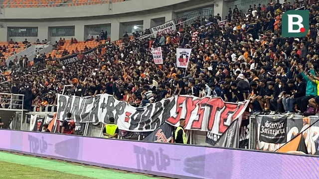 Pesta gol Persija Jakarta atas Bali United diwarnai oleh protes dari suporternya, The Jakmania.